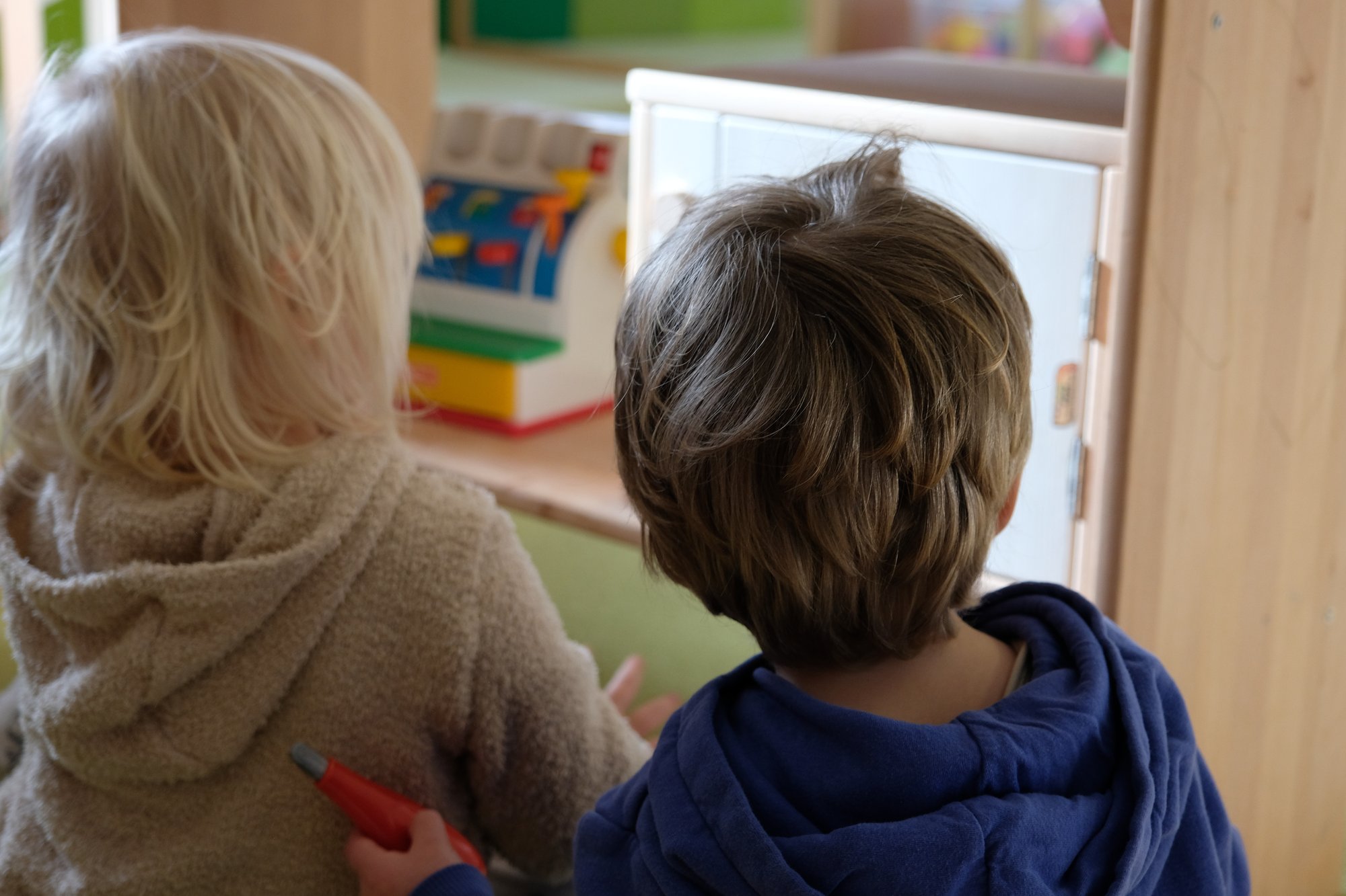 spielende Kinder